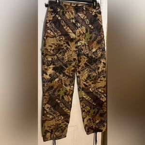 Mossy Oak Leafy Camouflage Cargo Pants women size small 28-30 waist